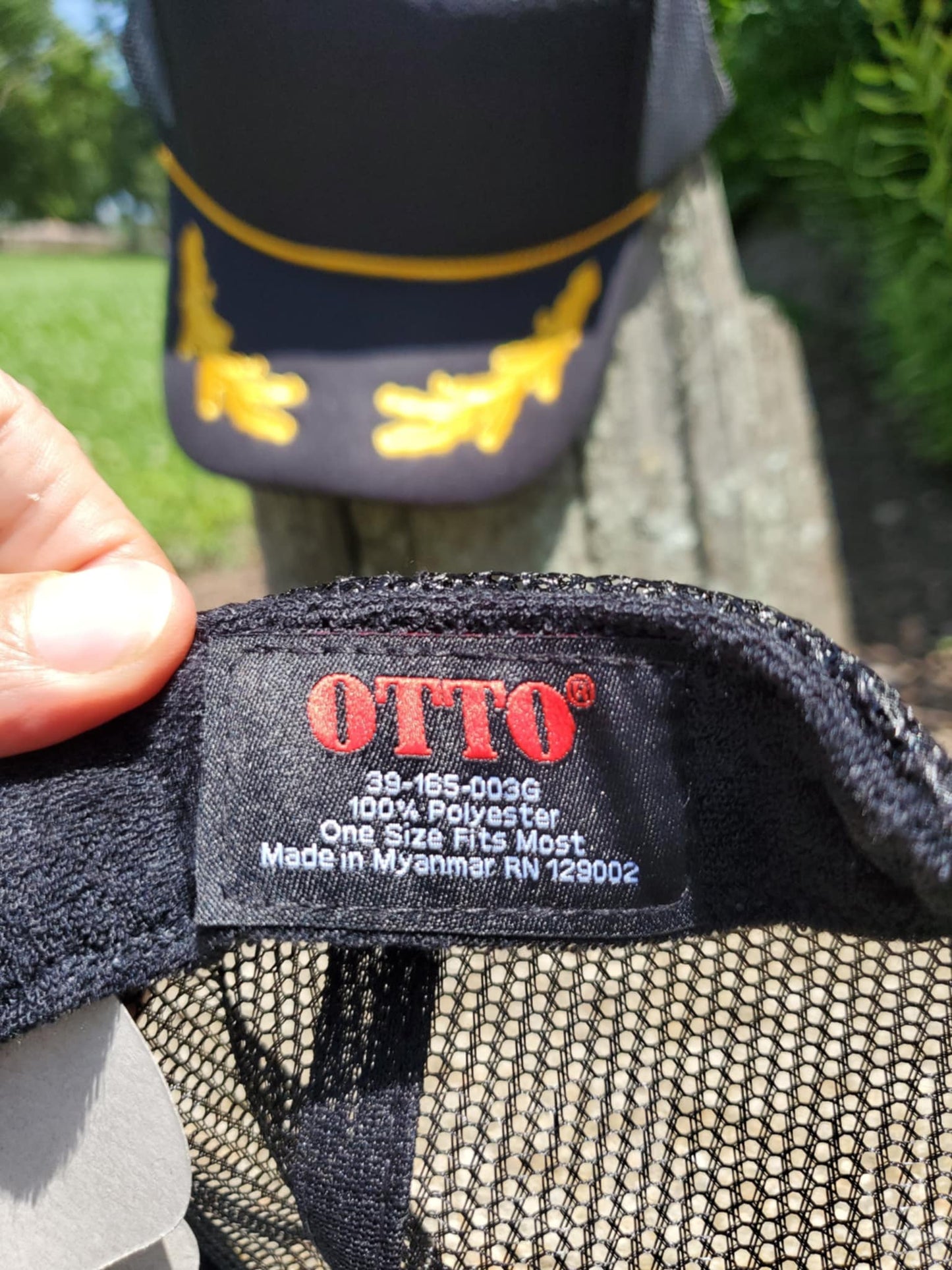 Otto 39-165 Black Cap with Gold Leaf Accent