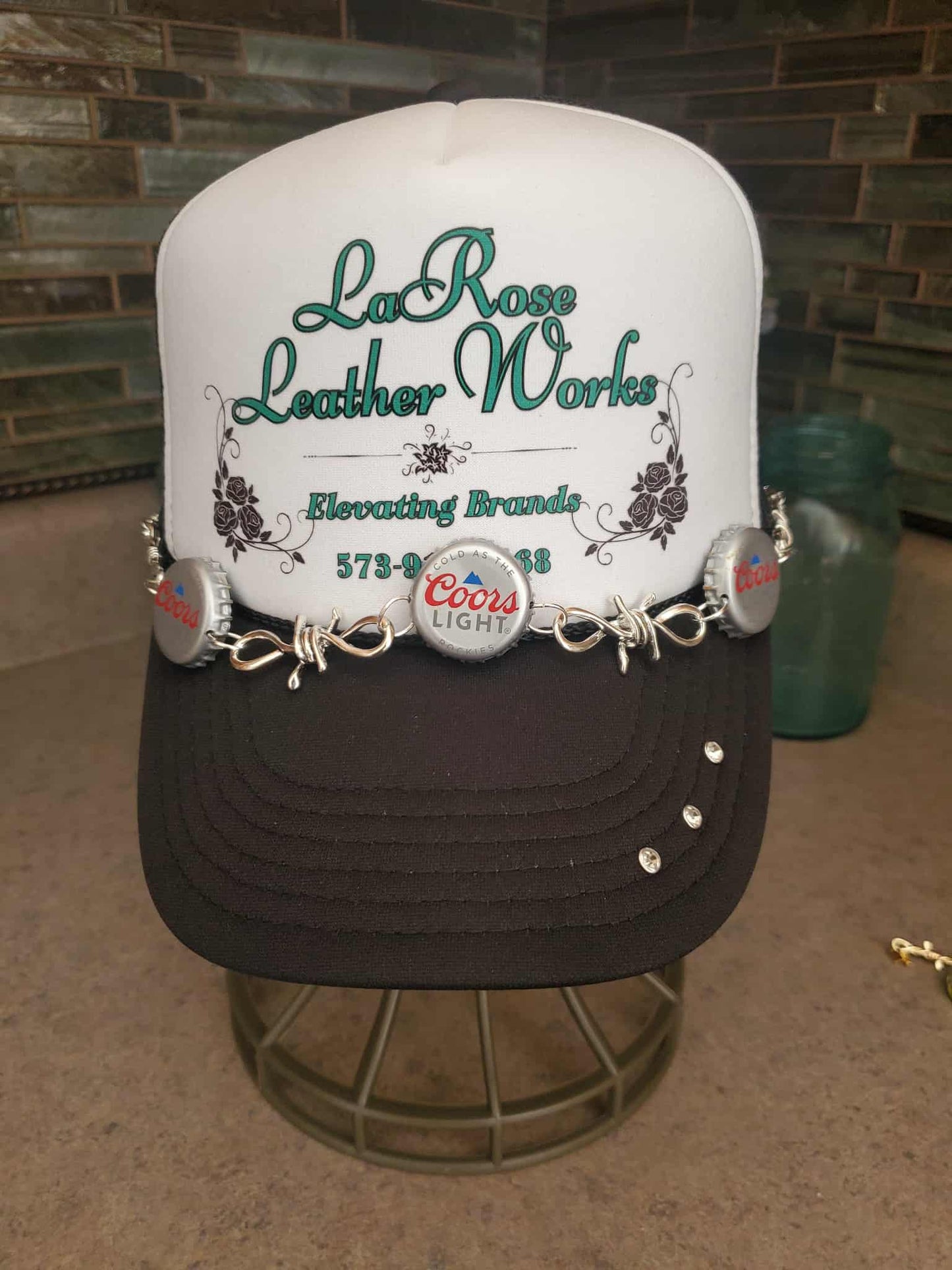 Beer Cap & Barbed Wire Hat Chain – Fun Party Hat Accessory (Custom Beer Flavor Style)